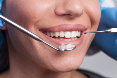 Does turmeric stain your teeth? A dentist sets the record straight